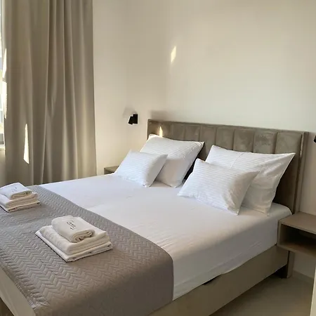 Belmar Family House With Play For Kids & Pool Villa Mandre