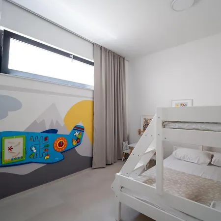 Belmar Family House With Play For Kids & Pool Вилла
