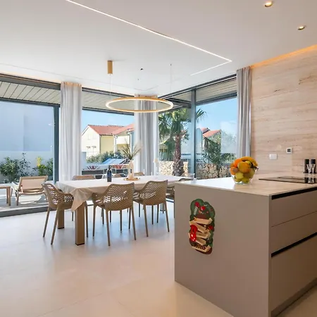 别墅 Belmar Family House With Play For Kids & Pool